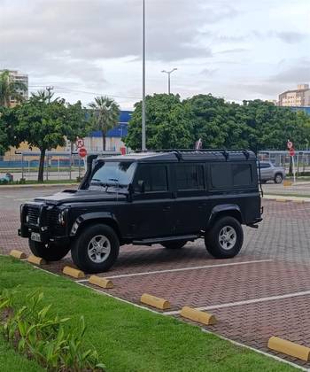 LAND ROVER DEFENDER 2.4 110 SW 4X4 TURBO DIESEL 4P MANUAL